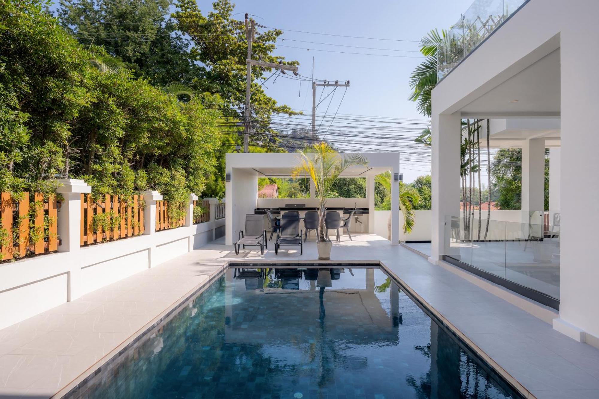 Stunning Villa With Pool And Tropical Garden Хуа Хин Экстерьер фото