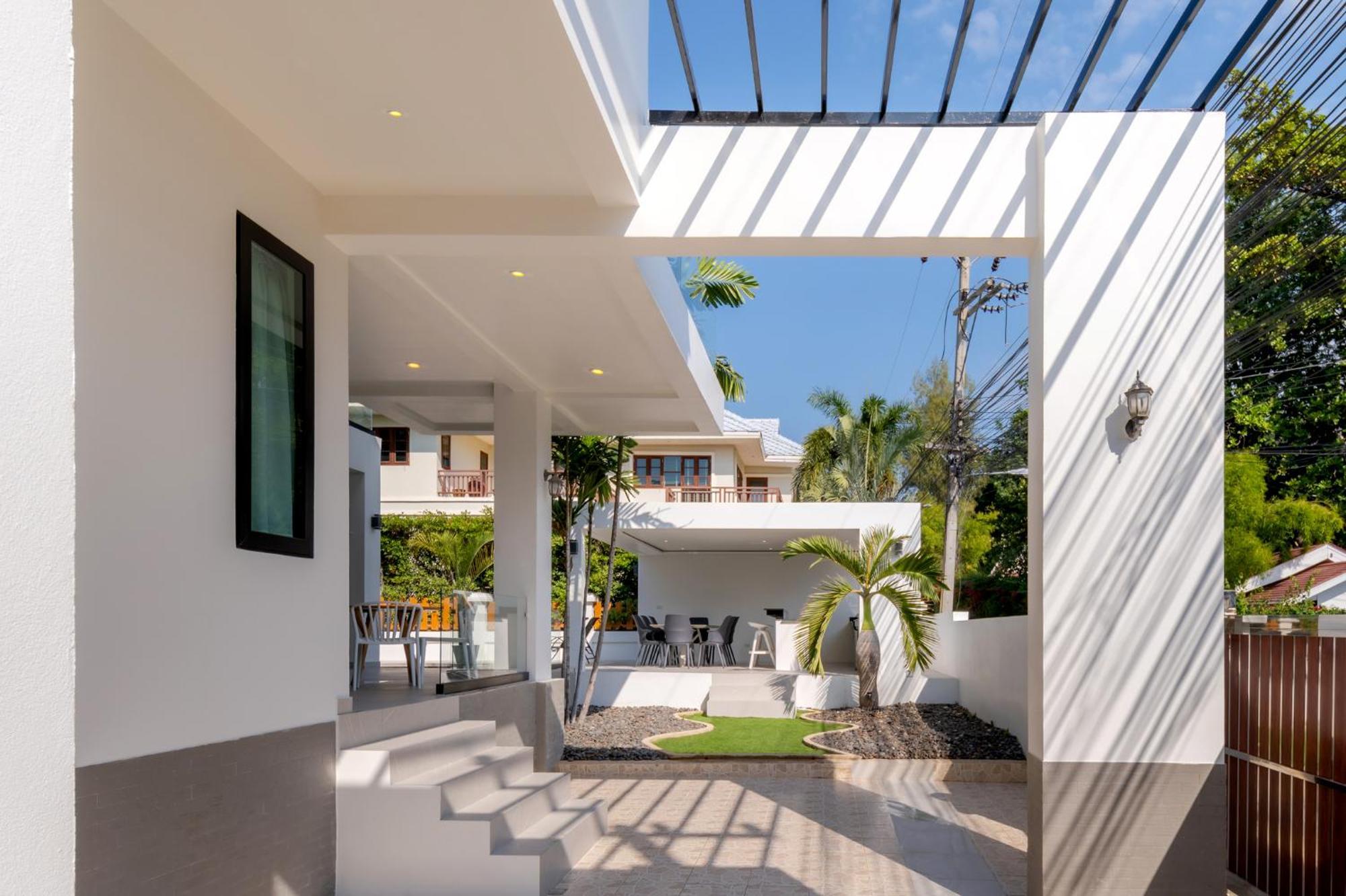 Stunning Villa With Pool And Tropical Garden Хуа Хин Экстерьер фото
